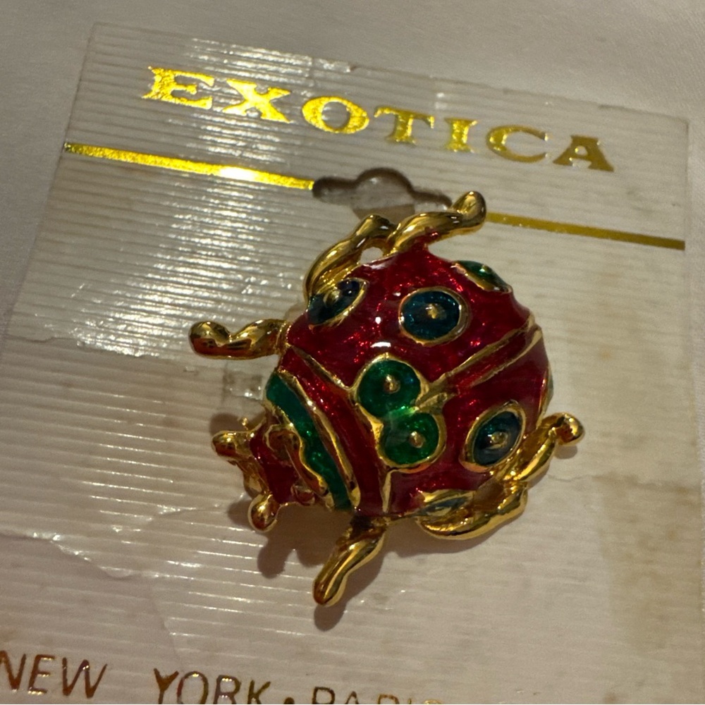 Beautiful Vintage Exotica New York Paris Milan Lady Bug Brooch on Card
